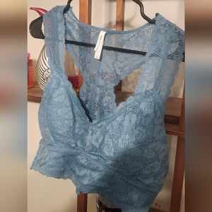 Zenana Outfitters Blue Lace Top